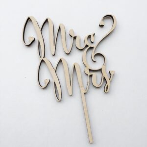 Lucky Rentals // Wooden Cake Topper // Southern California Wedding Detail Rentals // Lucky Day Events Co.