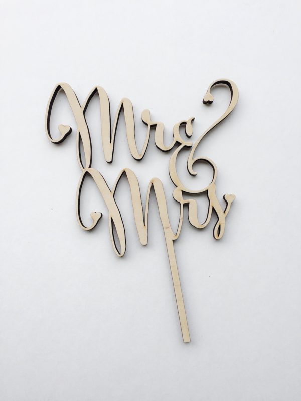 Lucky Rentals // Wooden Cake Topper // Southern California Wedding Detail Rentals // Lucky Day Events Co.