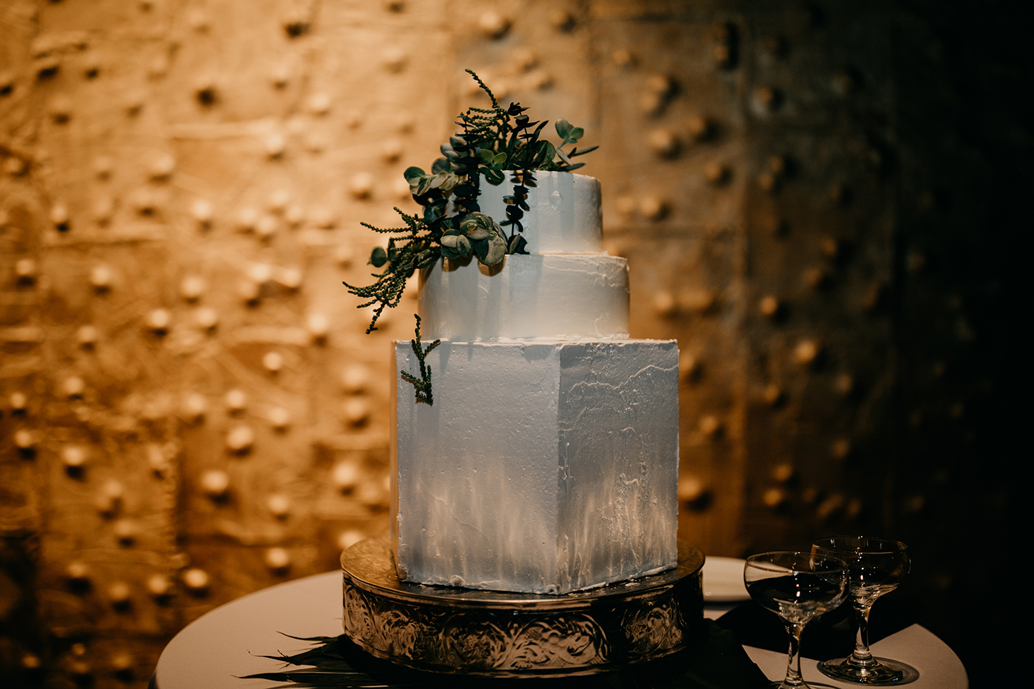 Terry + Nancy Millwick Wedding / Modern Los Angeles Wedding / LA Wedding / Moody Photography / Moody Wedding / DTLA Wedding / Millwick / Rachel Gulotta Photography / Lucky Day Events Co.