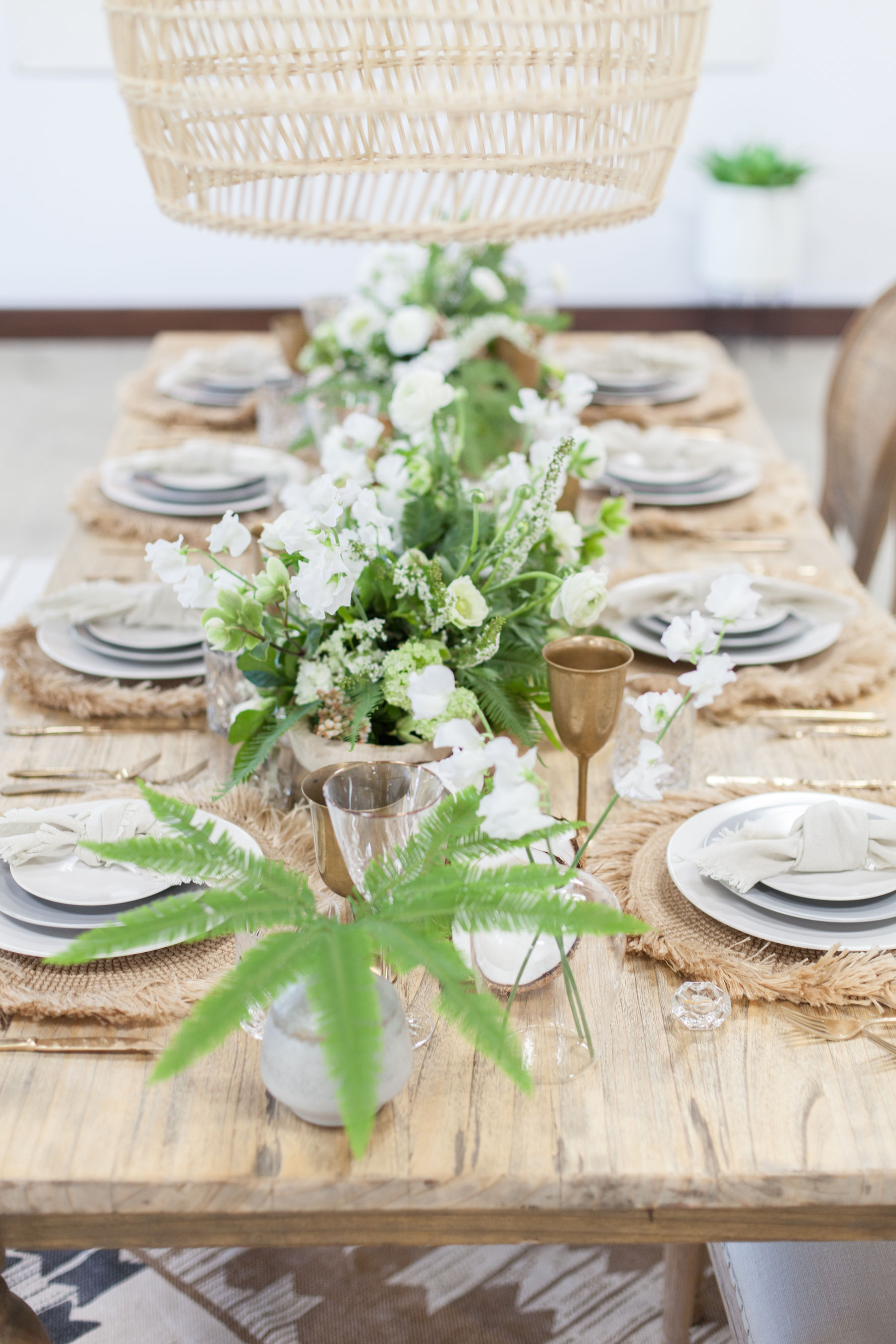 White and green table centerpiece